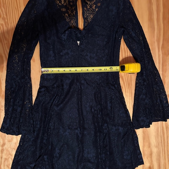 HOLLISTER Long Sleeve Blue Lace Dress - Picture 6 of 6